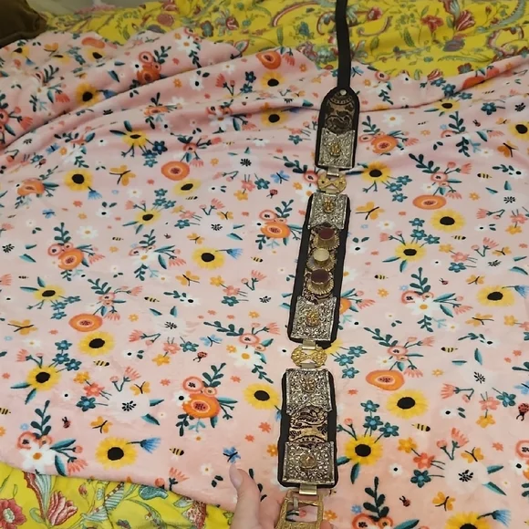 Elegant Multicolor Women's Belt